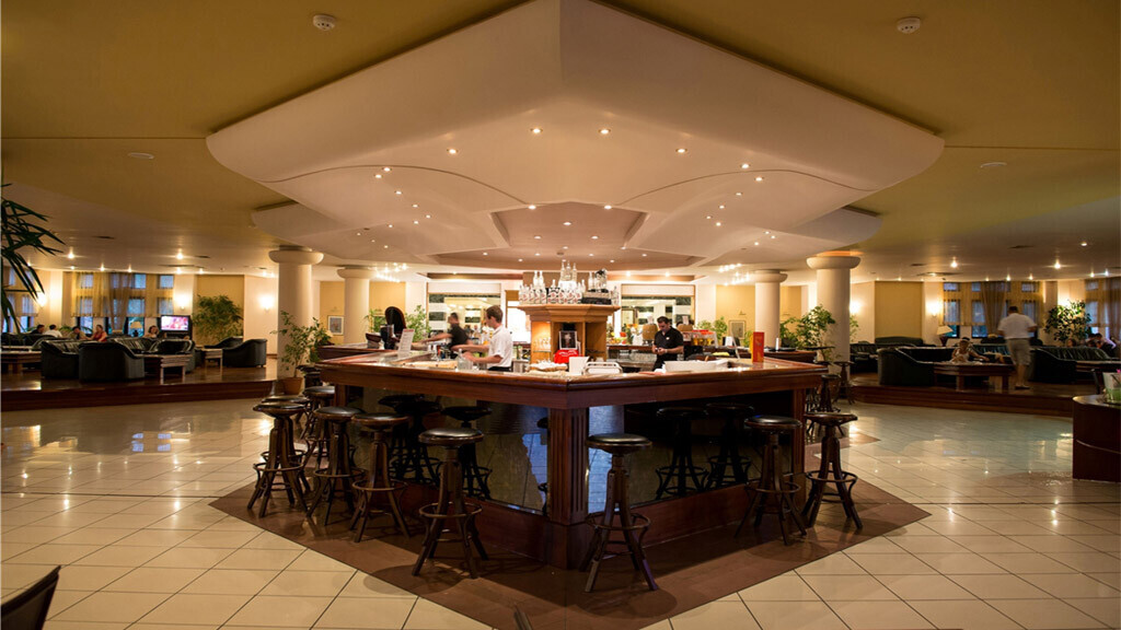 Athina Palace Resort & Spa